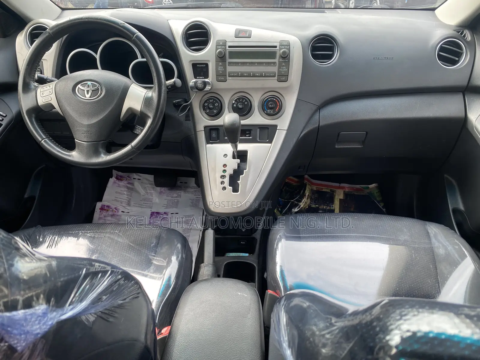 Toyota Matrix 2010 Gold