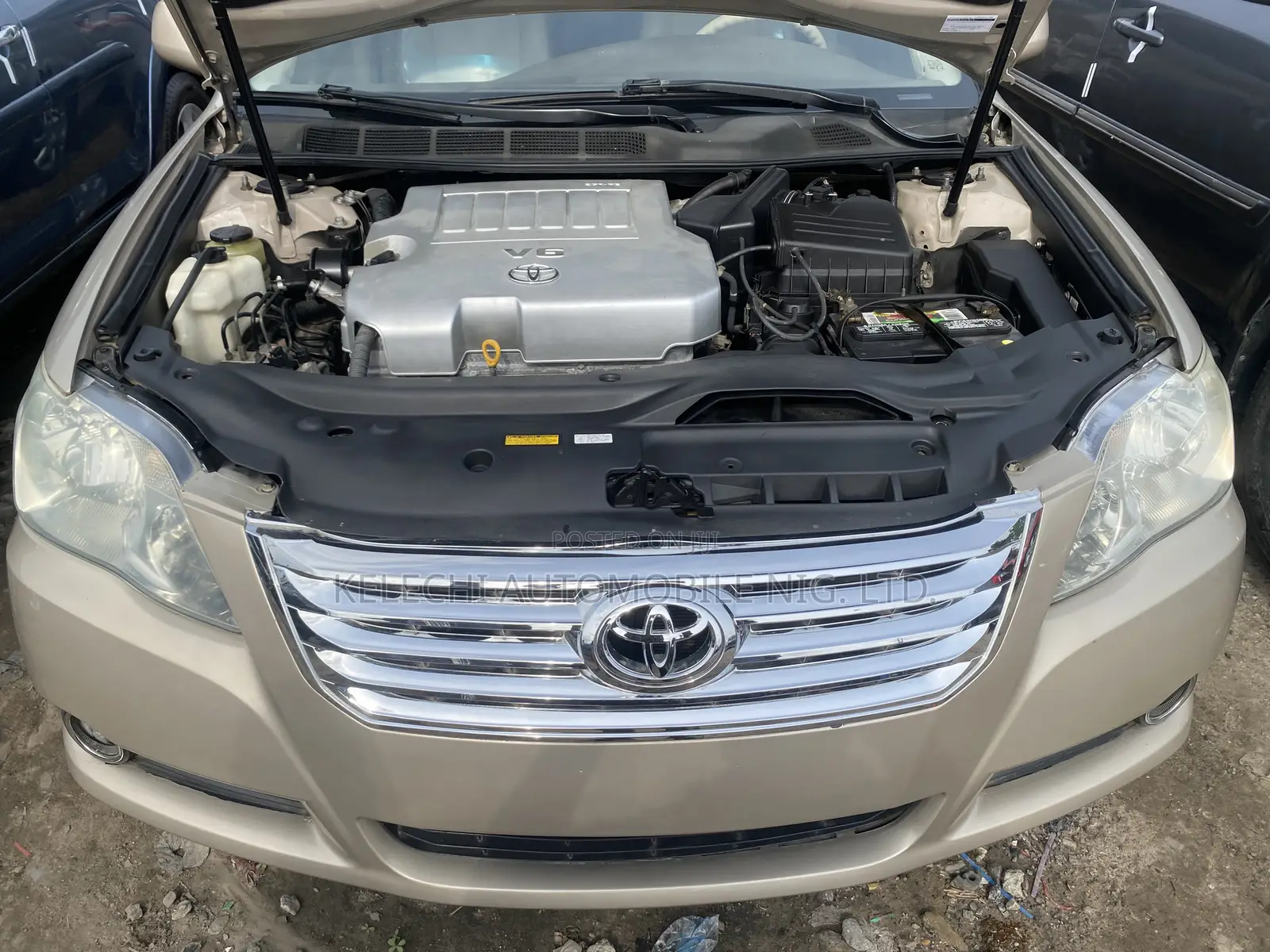 Toyota Avalon 2006 Gold