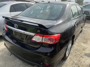 Toyota Corolla 2012 Black