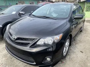 Toyota Corolla 2012 Black