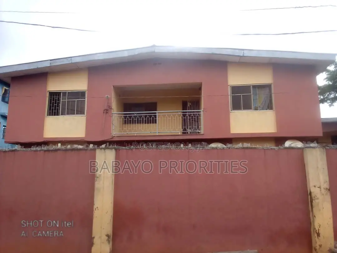 18bdrm Block of Flats in Egbeda for sale