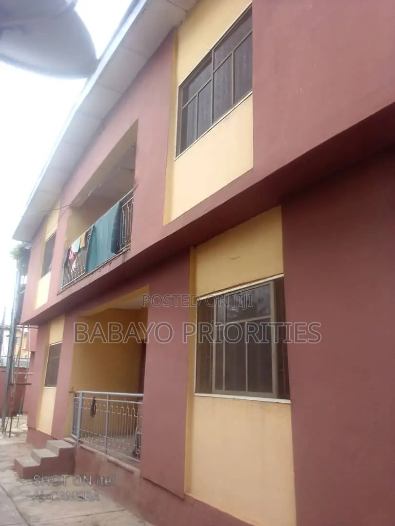 18bdrm Block of Flats in Egbeda for sale