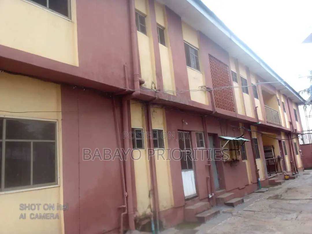 18bdrm Block of Flats in Egbeda for sale