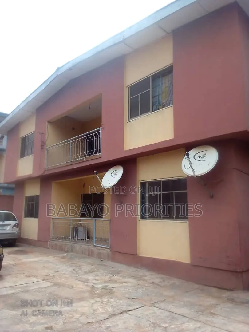 18bdrm Block of Flats in Egbeda for sale