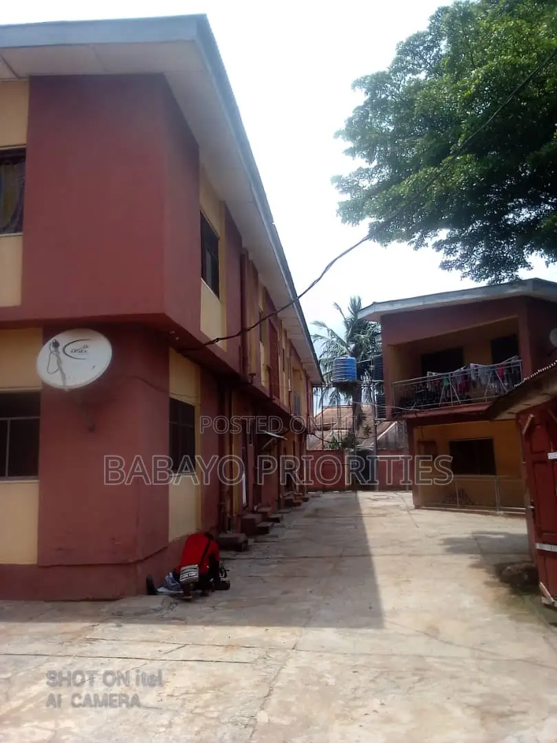 18bdrm Block of Flats in Egbeda for sale