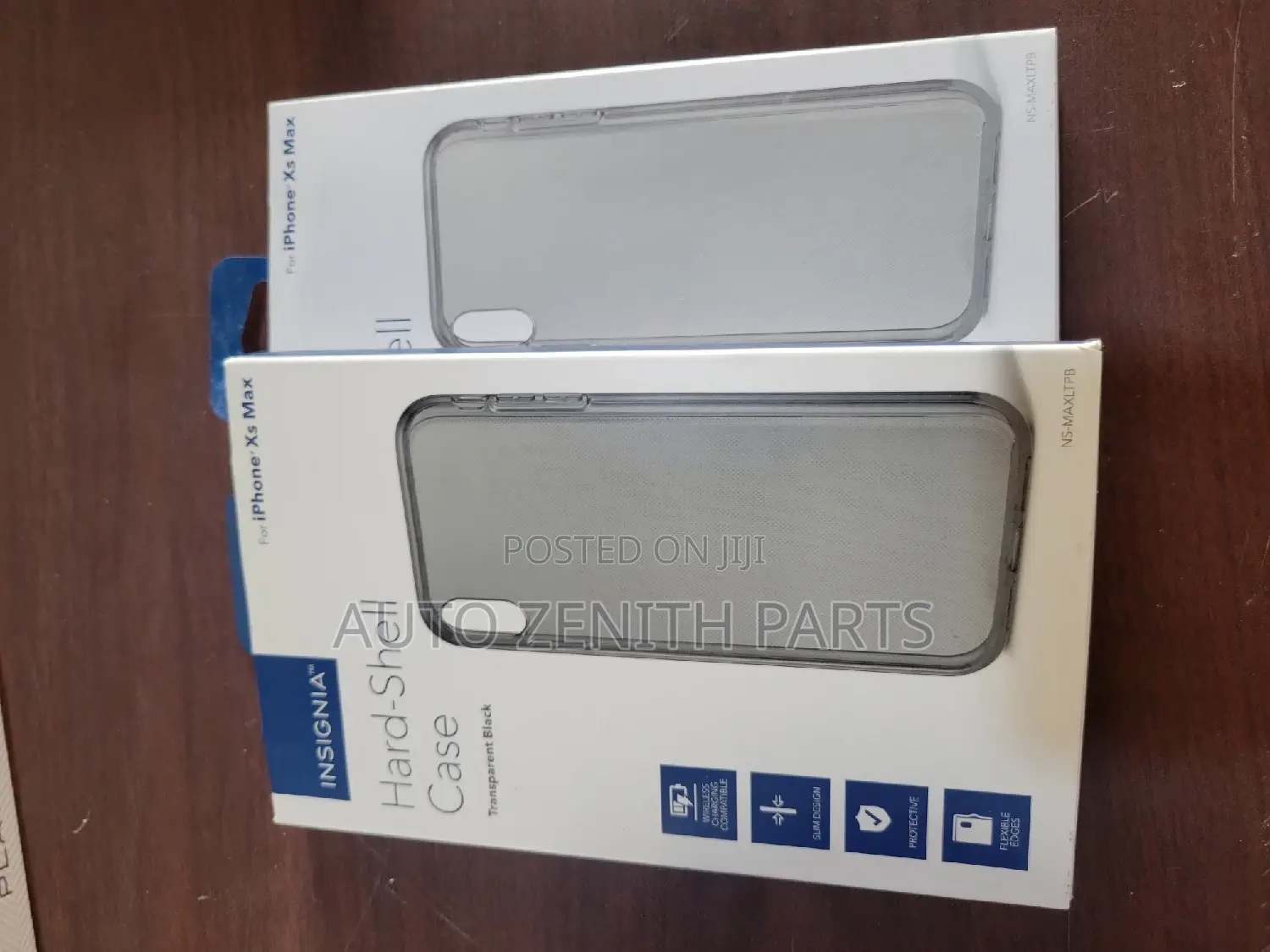 iPhone XS MAX Insignia Hard Shell Case