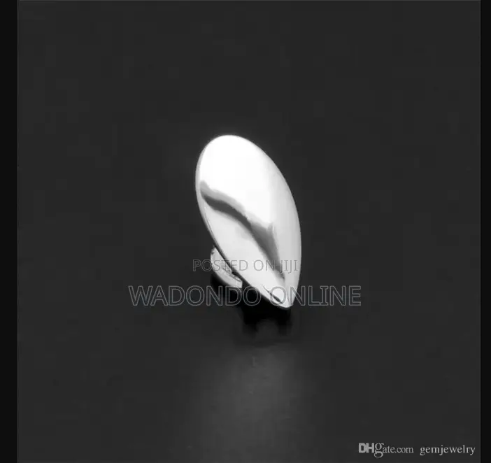 Single Teeth Cap Grills Water Drop Shape - Silver
