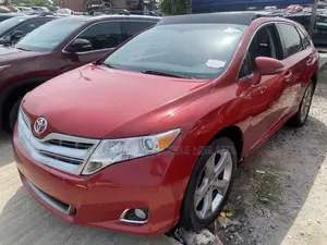 Photo - Toyota Venza 2012 Red