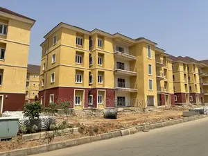 4bdrm Block of Flats in Guzape Abuja for sale