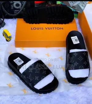High Quality Luxury Outfits Louis Vuitton Slides Available