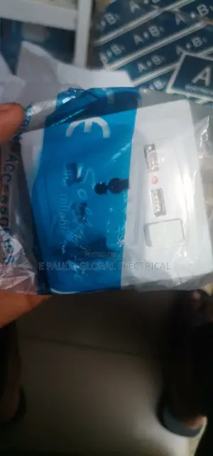 13amps Single USB CHARGER