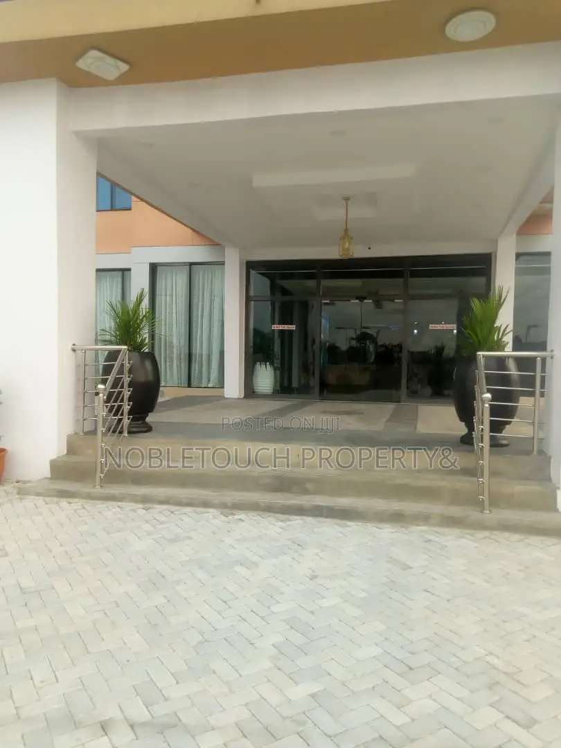 72rooms Functioning 5star Hotel in Lekki