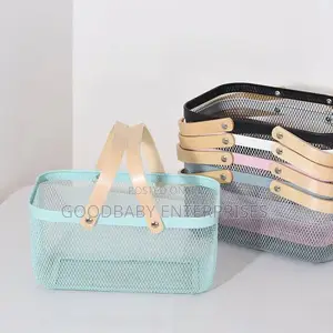Metal Mesh Steel Organizer Basket With Bamboo Handle