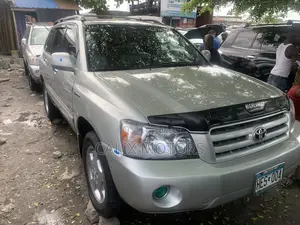 Toyota Highlander 2005 Silver