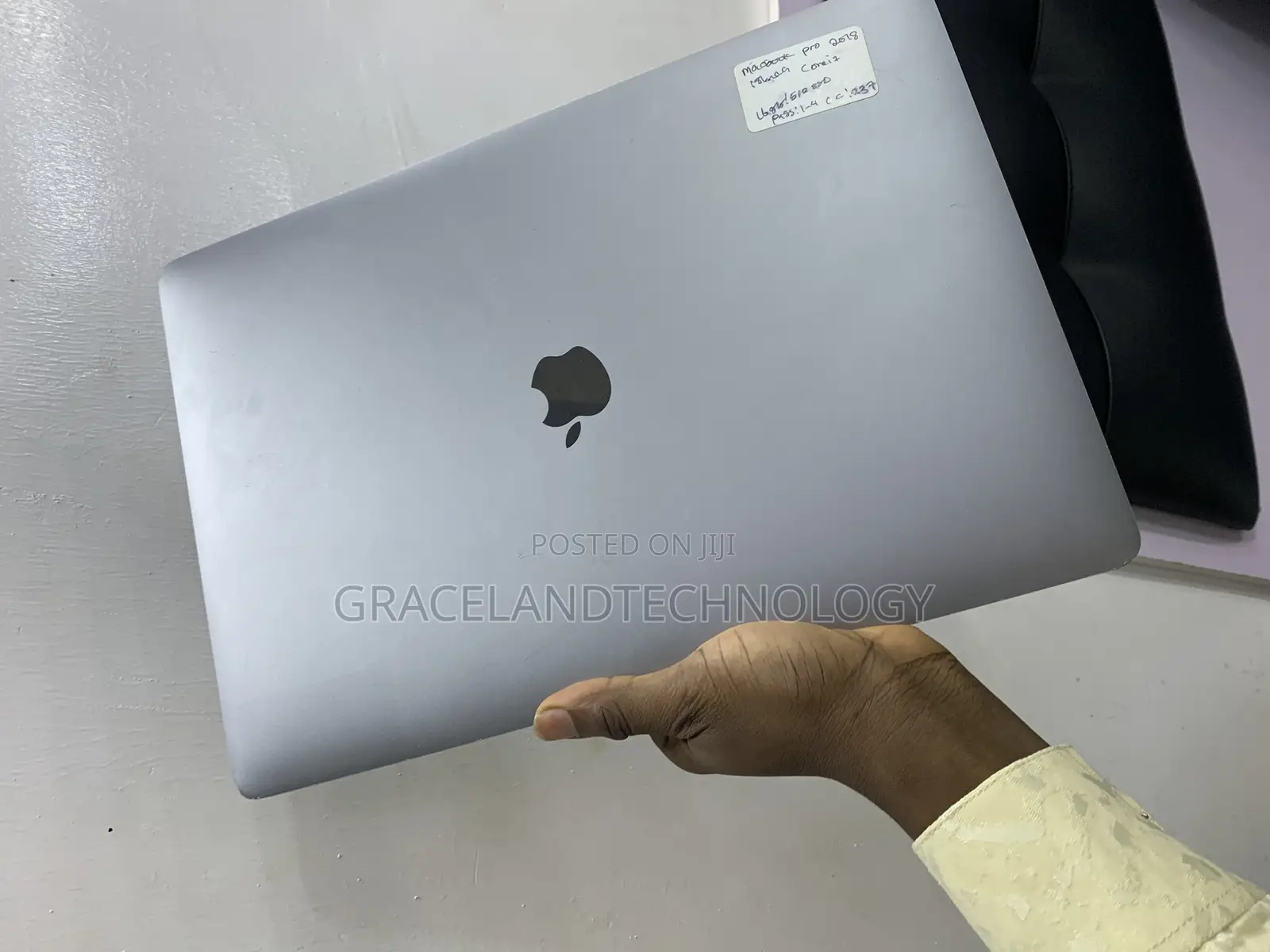 Laptop Apple MacBook Pro 2018 16GB Intel Core i7 SSD 512GB