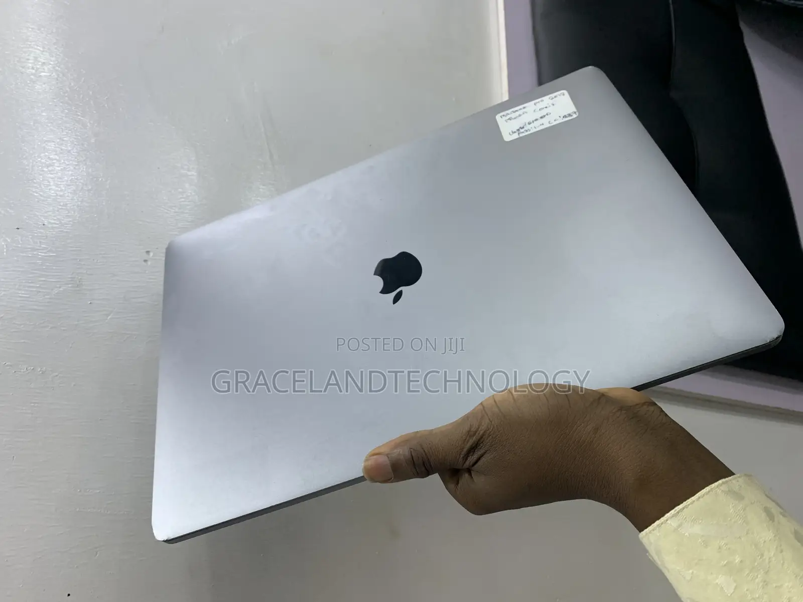 Laptop Apple MacBook Pro 2018 16GB Intel Core i7 SSD 512GB