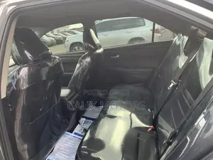 Toyota Camry 2017 Silver