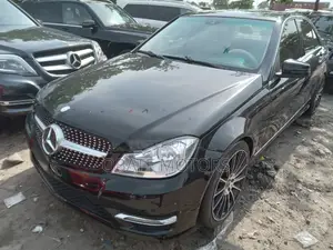 Mercedes-Benz C300 2013 Black