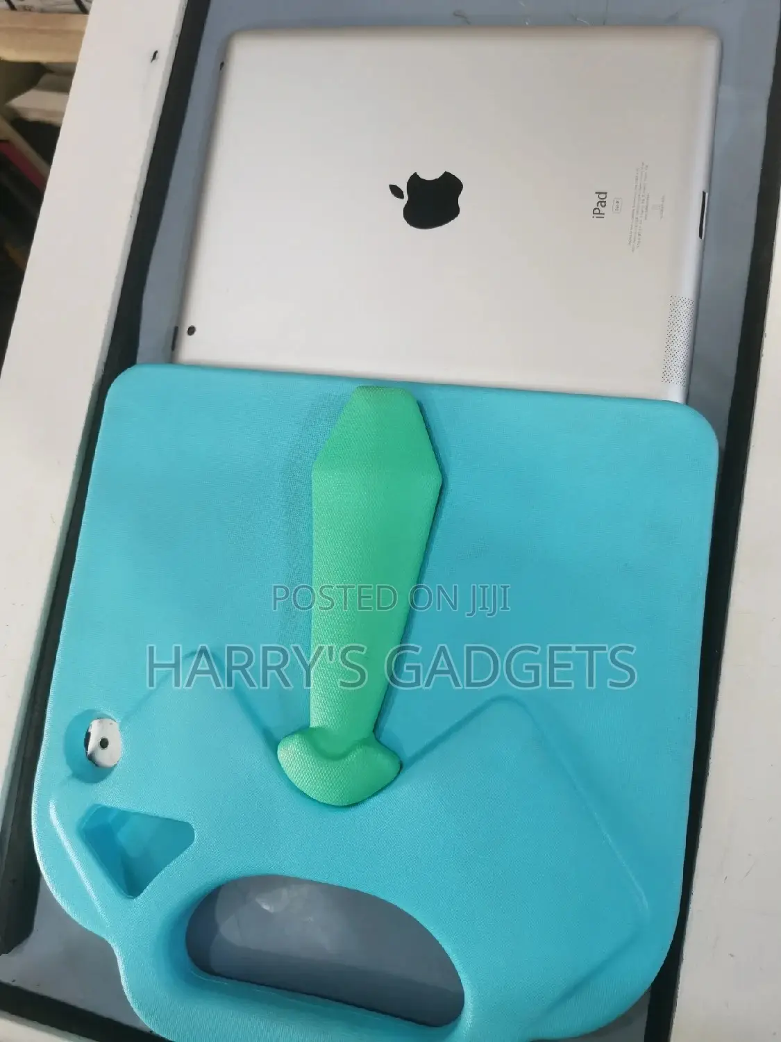 Apple iPad 2 Wi-Fi 16 GB Gray