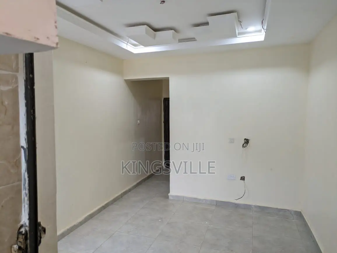 1bdrm Room & Parlour in Gwarinpa Estate, Life Camp for rent