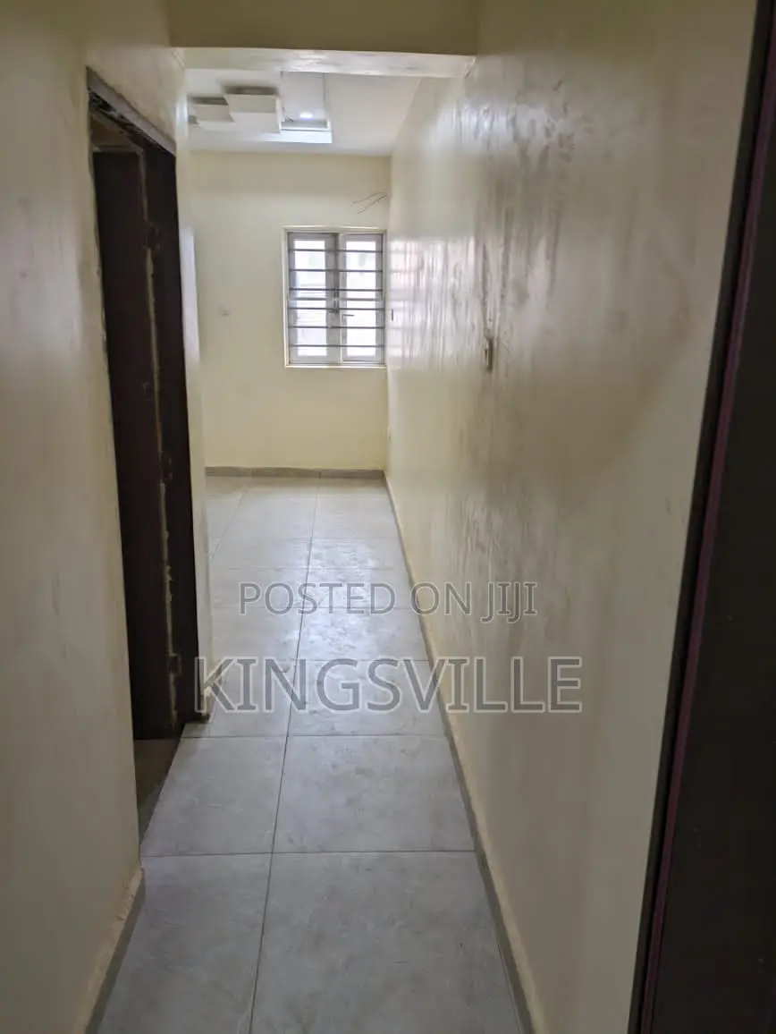 1bdrm Room & Parlour in Gwarinpa Estate, Life Camp for rent