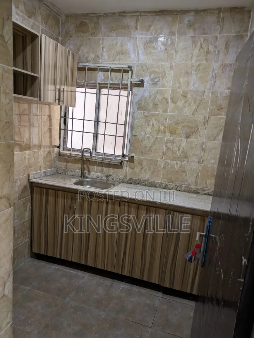 1bdrm Room & Parlour in Gwarinpa Estate, Life Camp for rent