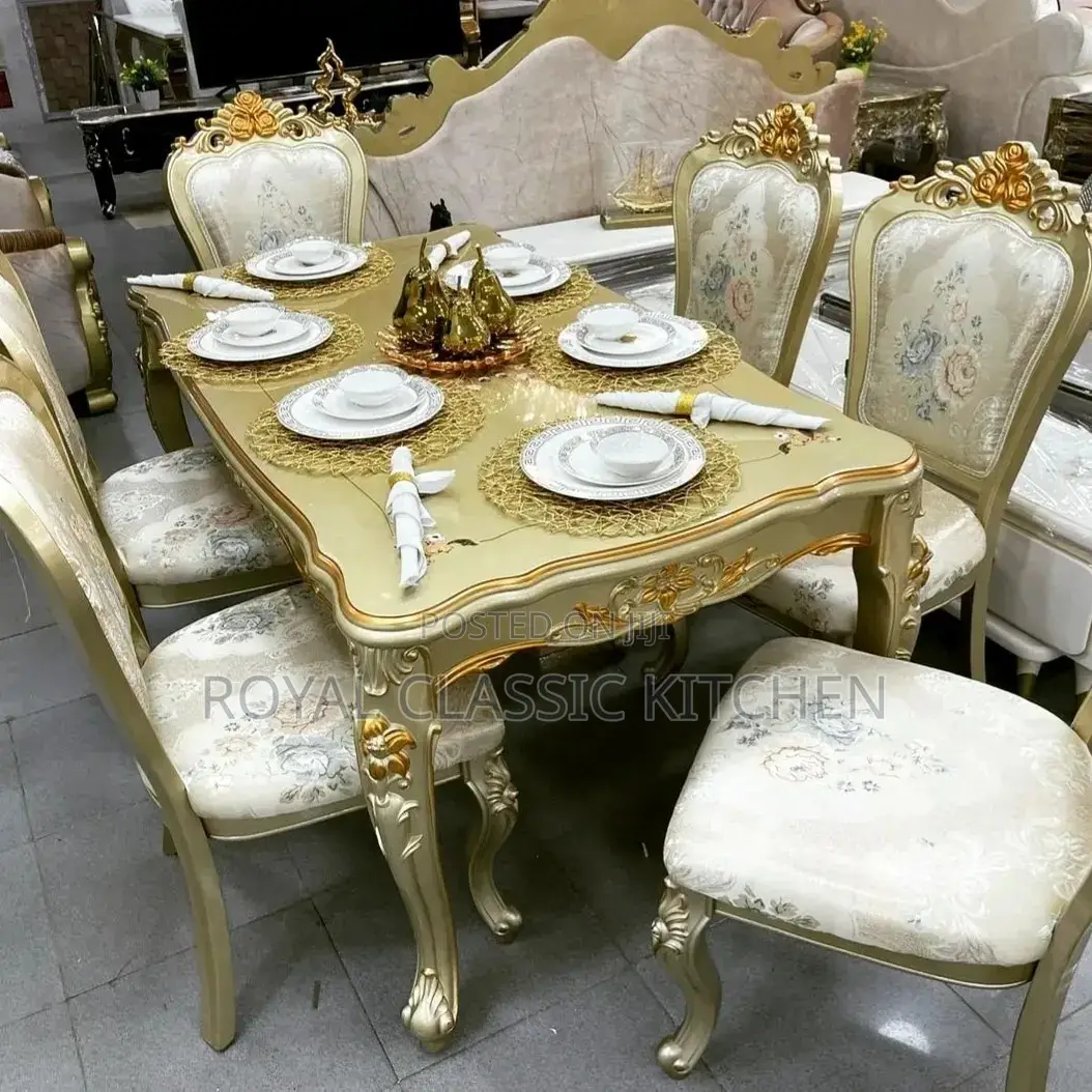 6 Seats Dining Table