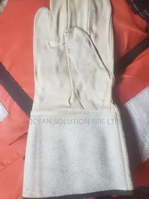 Agon Hand Glove (Agon Glove)