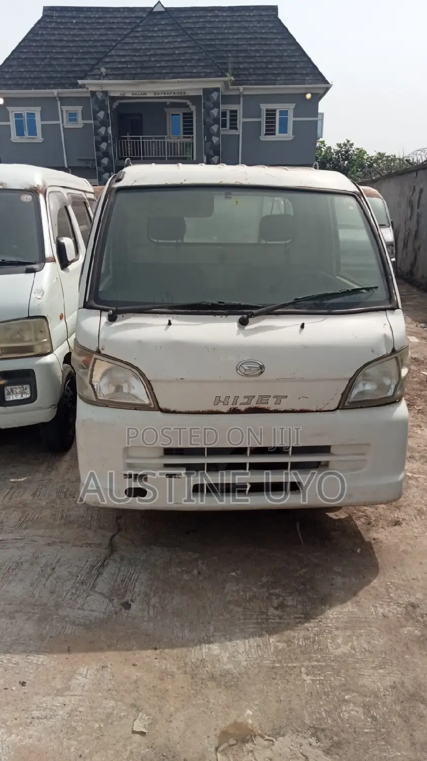 Daihatsu Hijet 2005 White