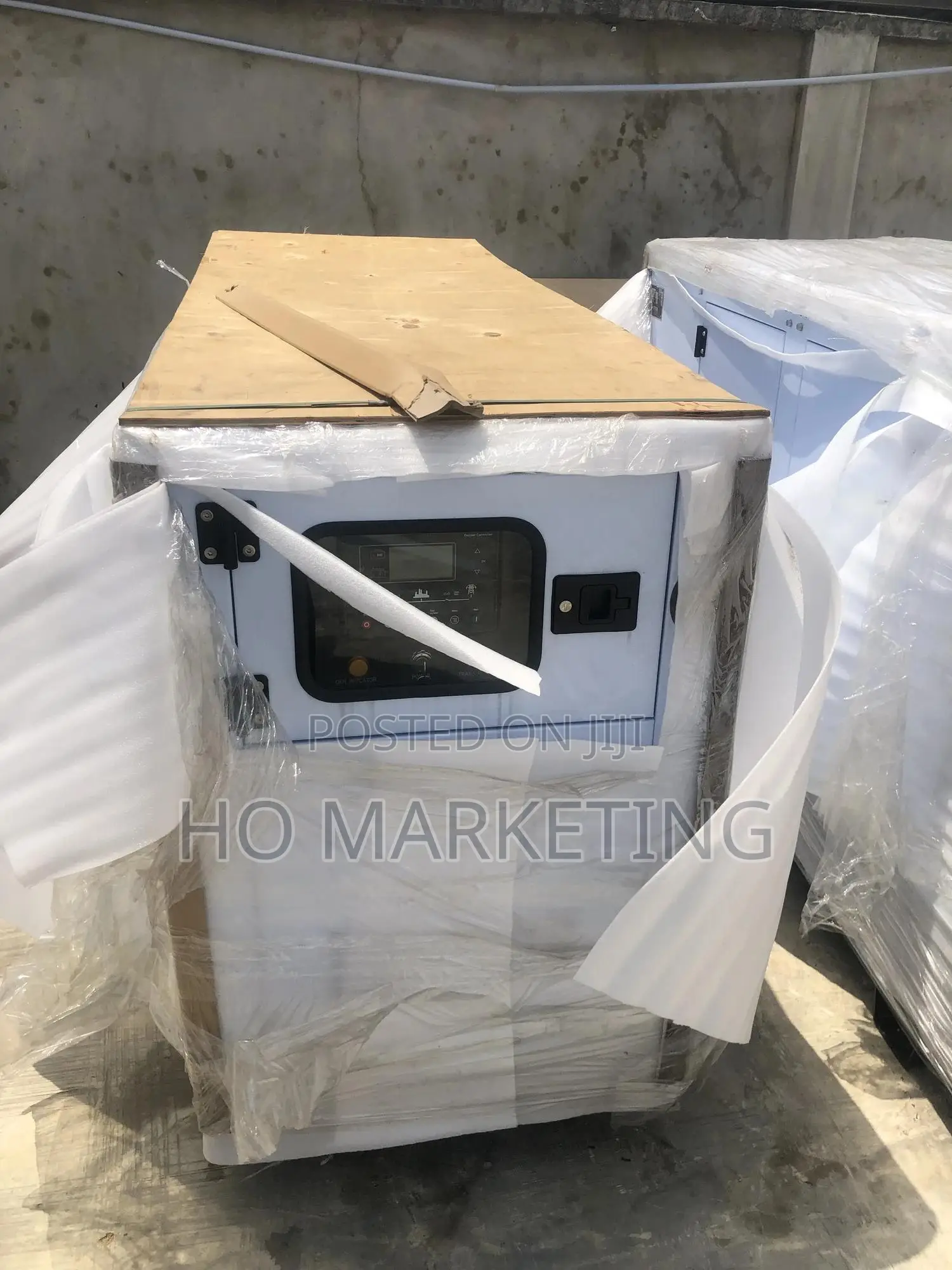 20kva Perkins Soundproof Diesel Generator