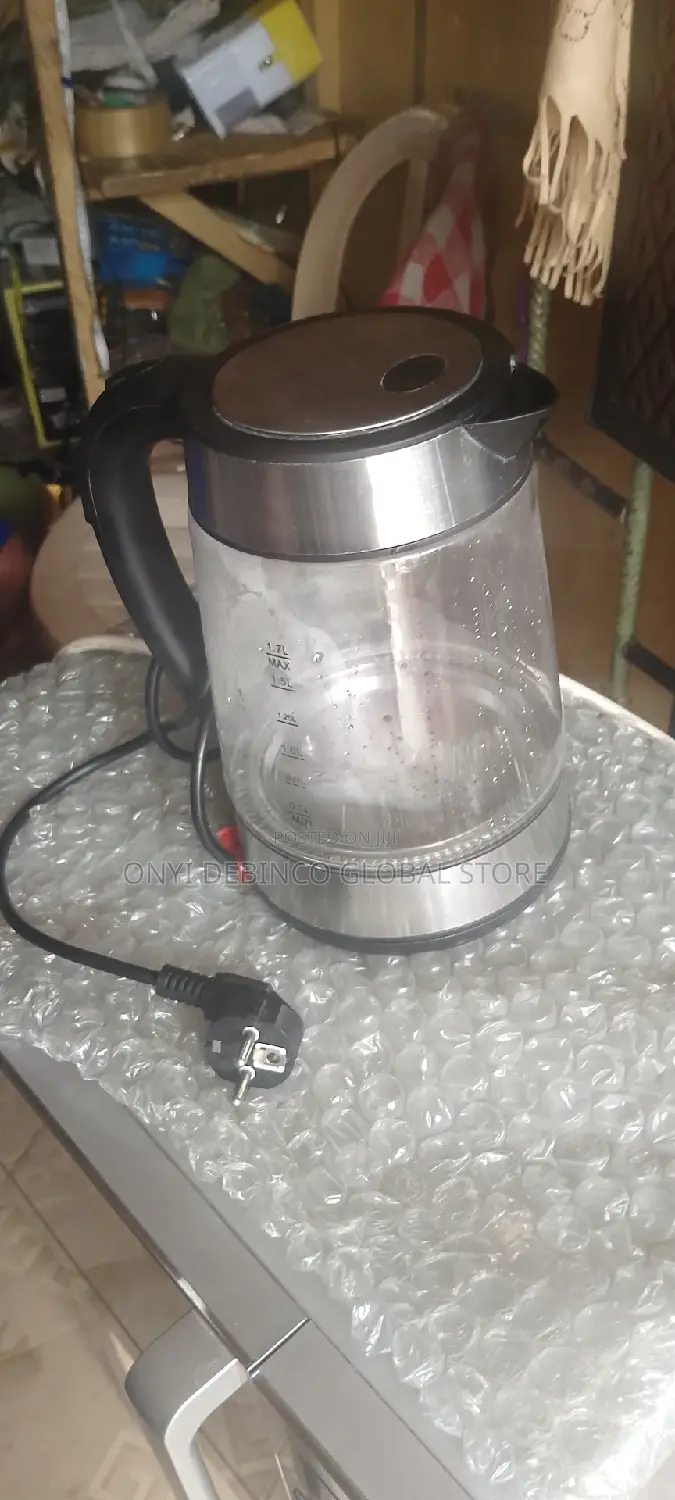 Fairly Used UK Kettle 2L