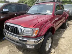 Toyota Tacoma 2003 Red