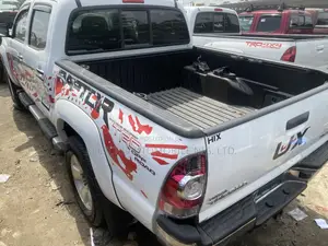 Toyota Tacoma 2014 White