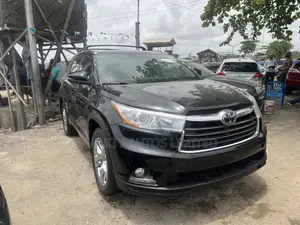 Toyota Highlander 2015 Black