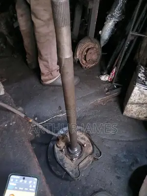 Back Shaft Nissan Titan and Amanda 2005