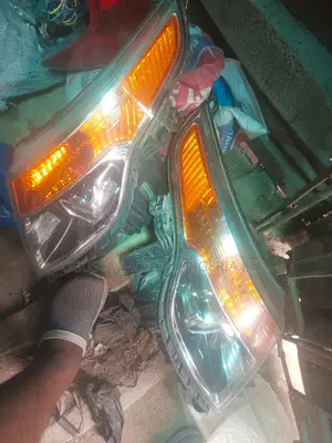 Headlamp Ford Explorer 2013 Model