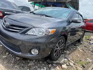 Toyota Corolla 2010 Gray
