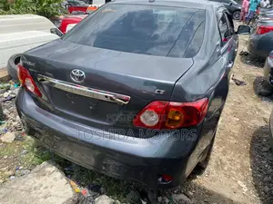 Toyota Corolla 2010 Gray