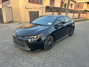Toyota Corolla LE 2021 Blue