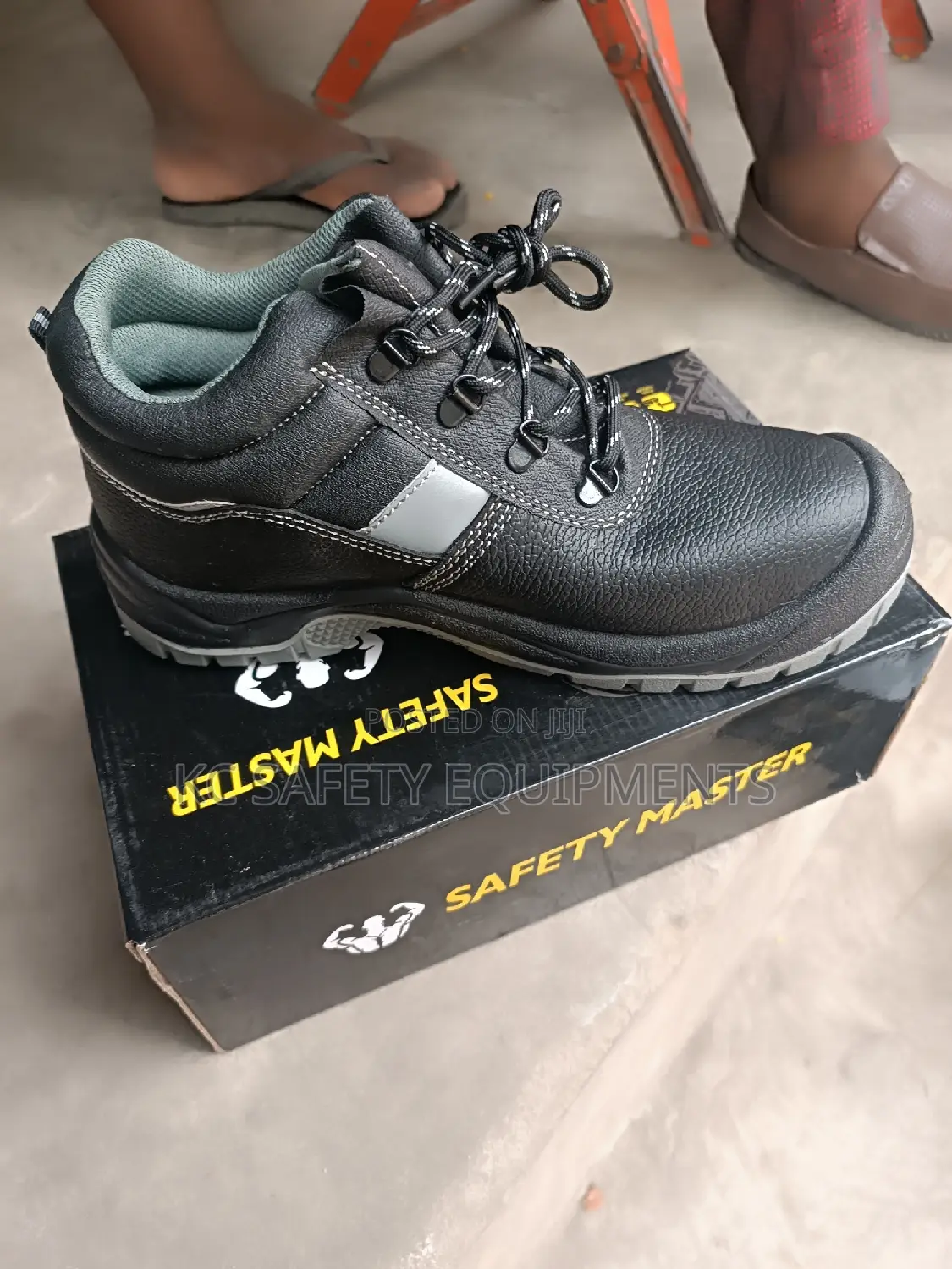 Safety Master Boot