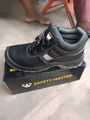 Safety Master Boot
