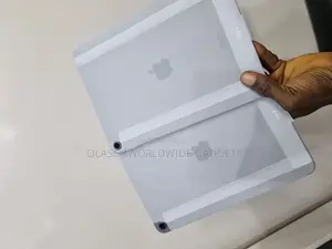 New Apple iPad Air (2022) 64 GB Gray