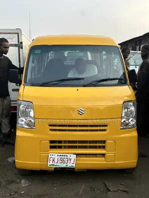 Suzuki Every 2010 Yellow