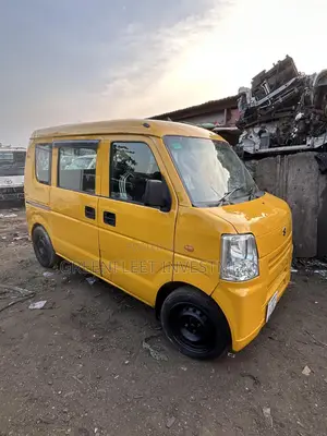 Suzuki Every 2010 Yellow