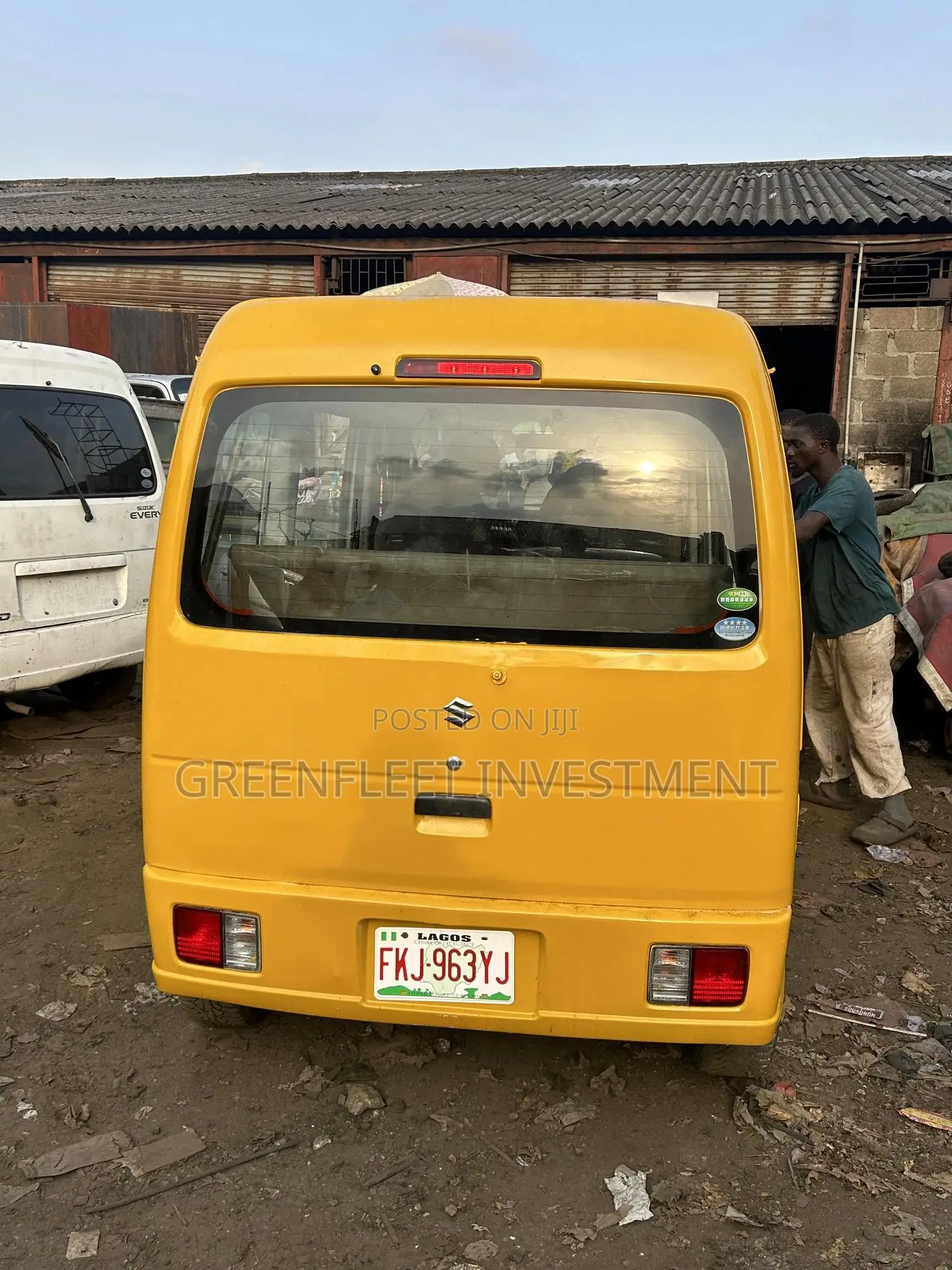 Suzuki Every 2010 Yellow