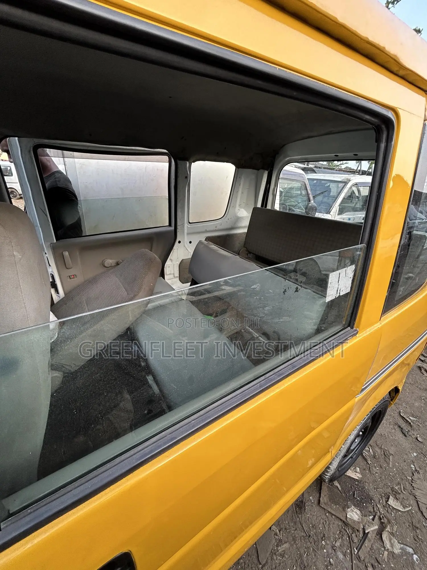 Suzuki Every 2010 Yellow