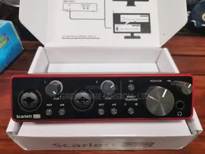 Photo - Sound Card Scarlett 2i2