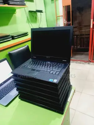 Laptop Dell Latitude E5500 4GB Intel Core 2 Duo HDD 250GB