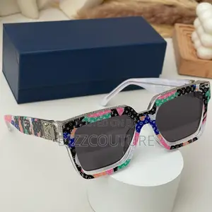 Original LOUIS VUITTON Sunglasses Available in Store