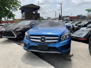 Mercedes-Benz GLA 250 2017 Blue